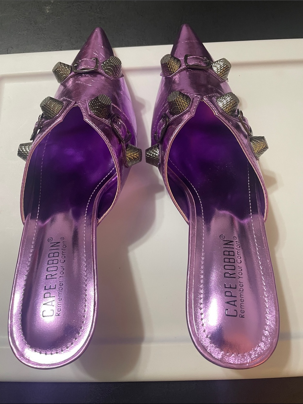 Cape Robbin Metallic Purple Pointed Studded Mules, NWT Sz. 7.5 style 2 in heel